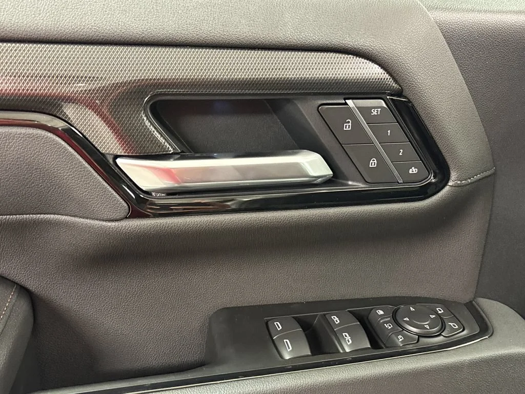 New 2026 Sterling Metallic GMC AT4 image 21