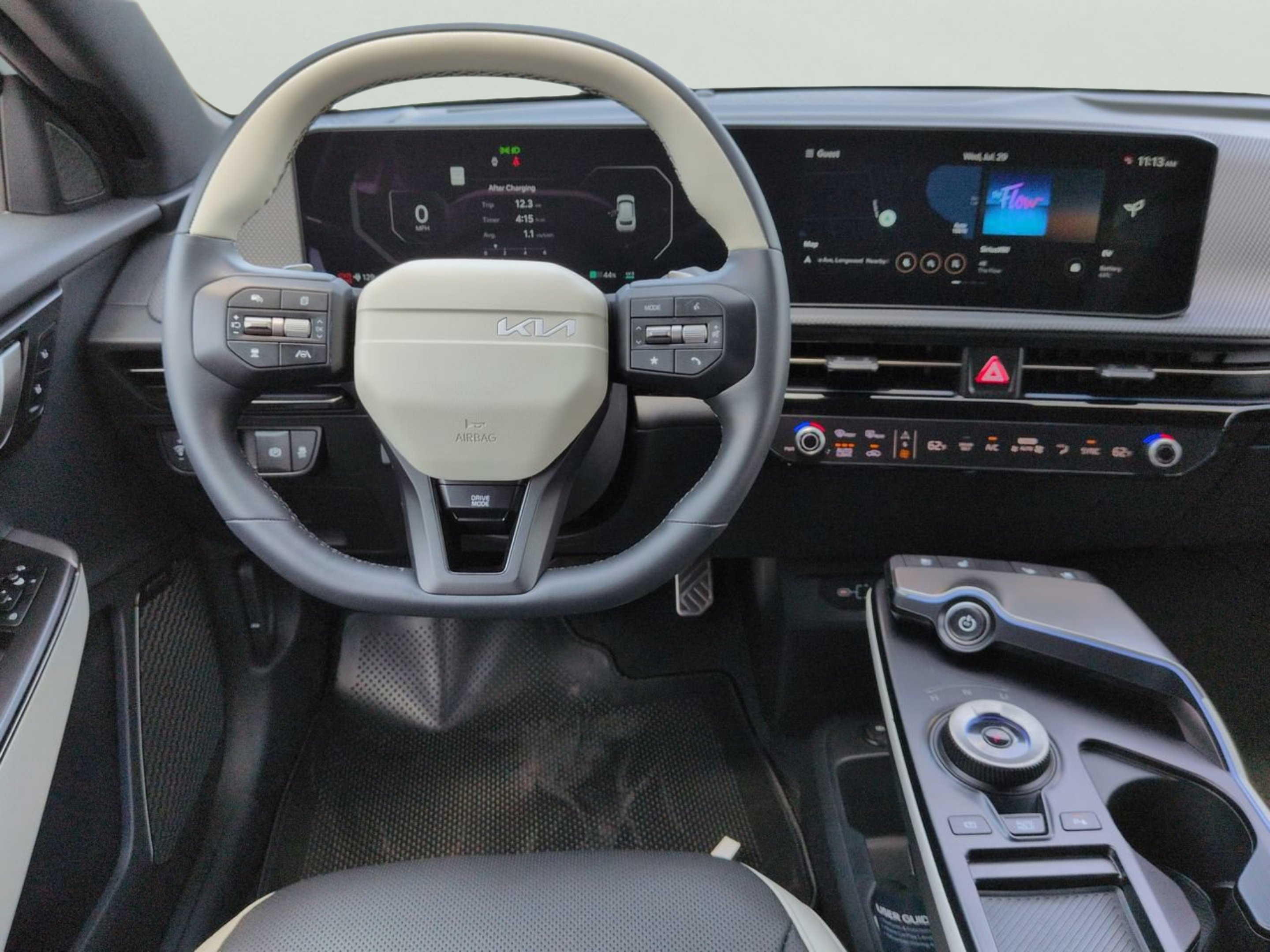 New 2026 Glacial White Pearl / Black Ro Kia GT-LINE image 14
