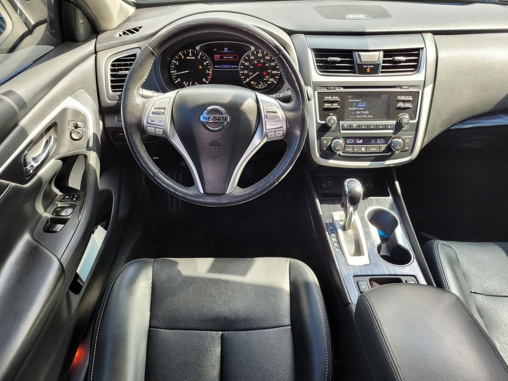 Used 2017 Gray Nissan 2.5 SL image 12