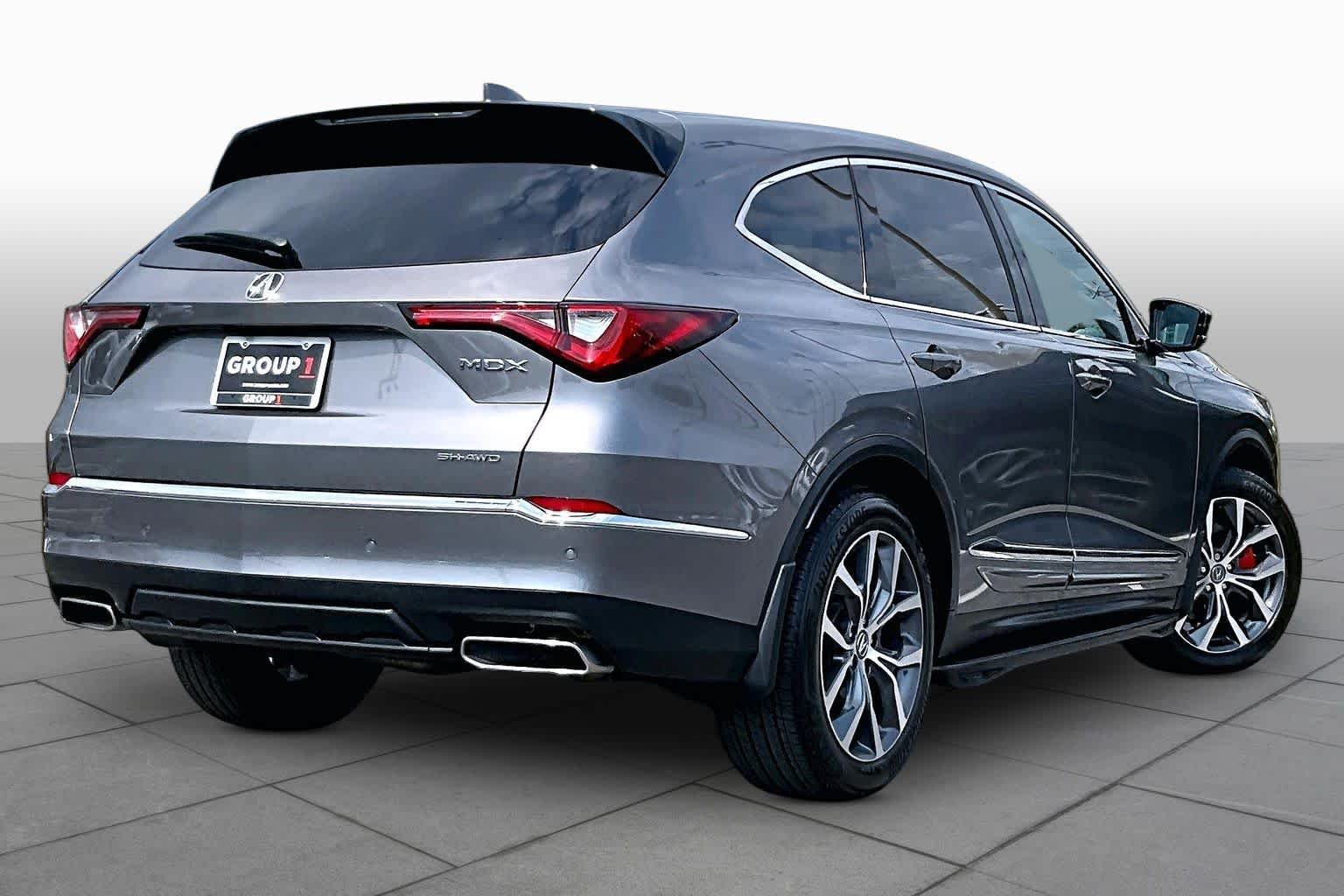 Used 2024 Liquid Carbon Metallic Acura w/Technology Package image 13