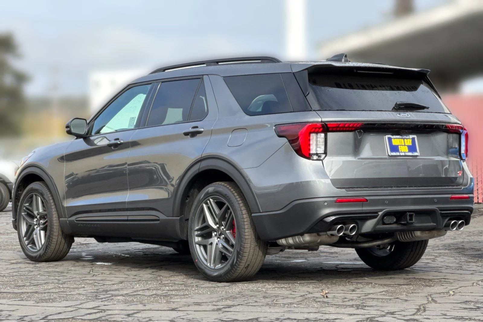 2026 Ford Explorer ST - Photo 7