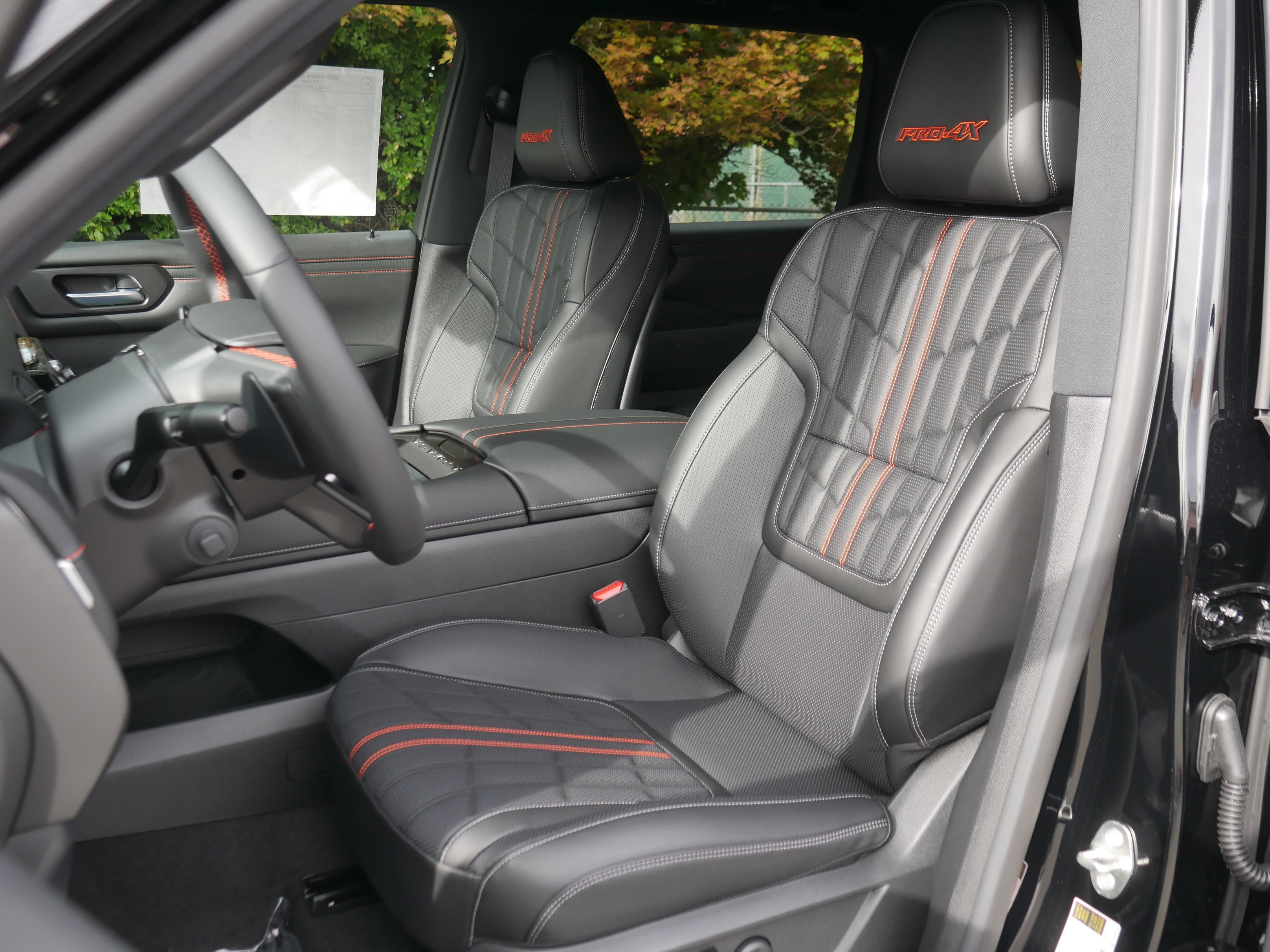 2026 Nissan Armada PRO-4X - Photo 37