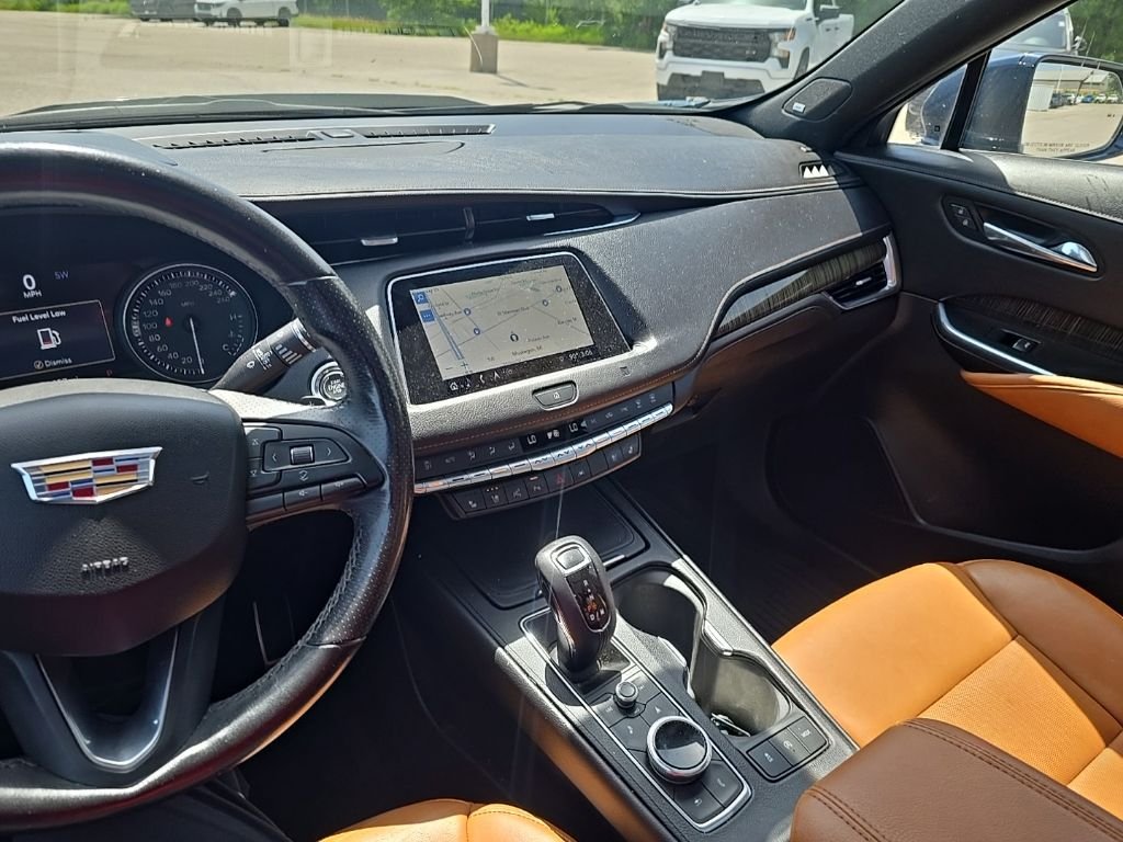 Used 2019  Cadillac Sport image 14