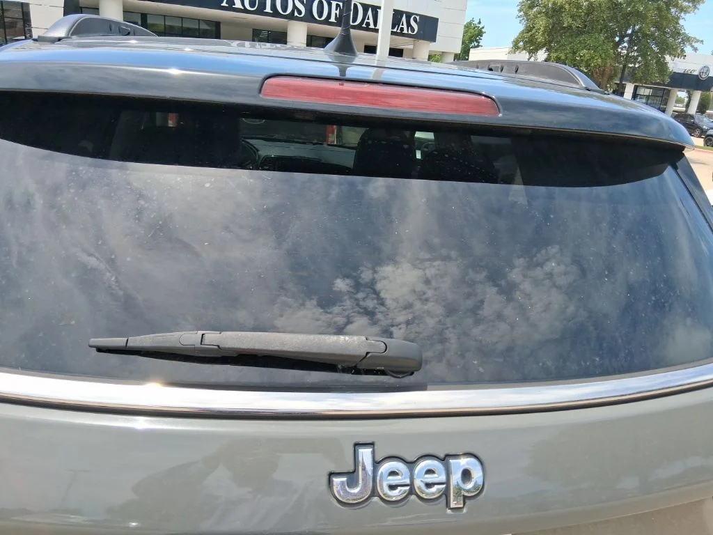 Used 2019 Gray Jeep Limited image 13