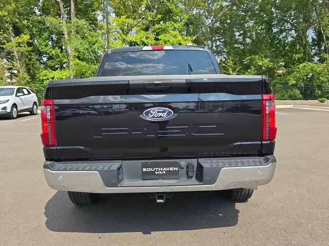 Used 2025 Black Ford XLT image 4