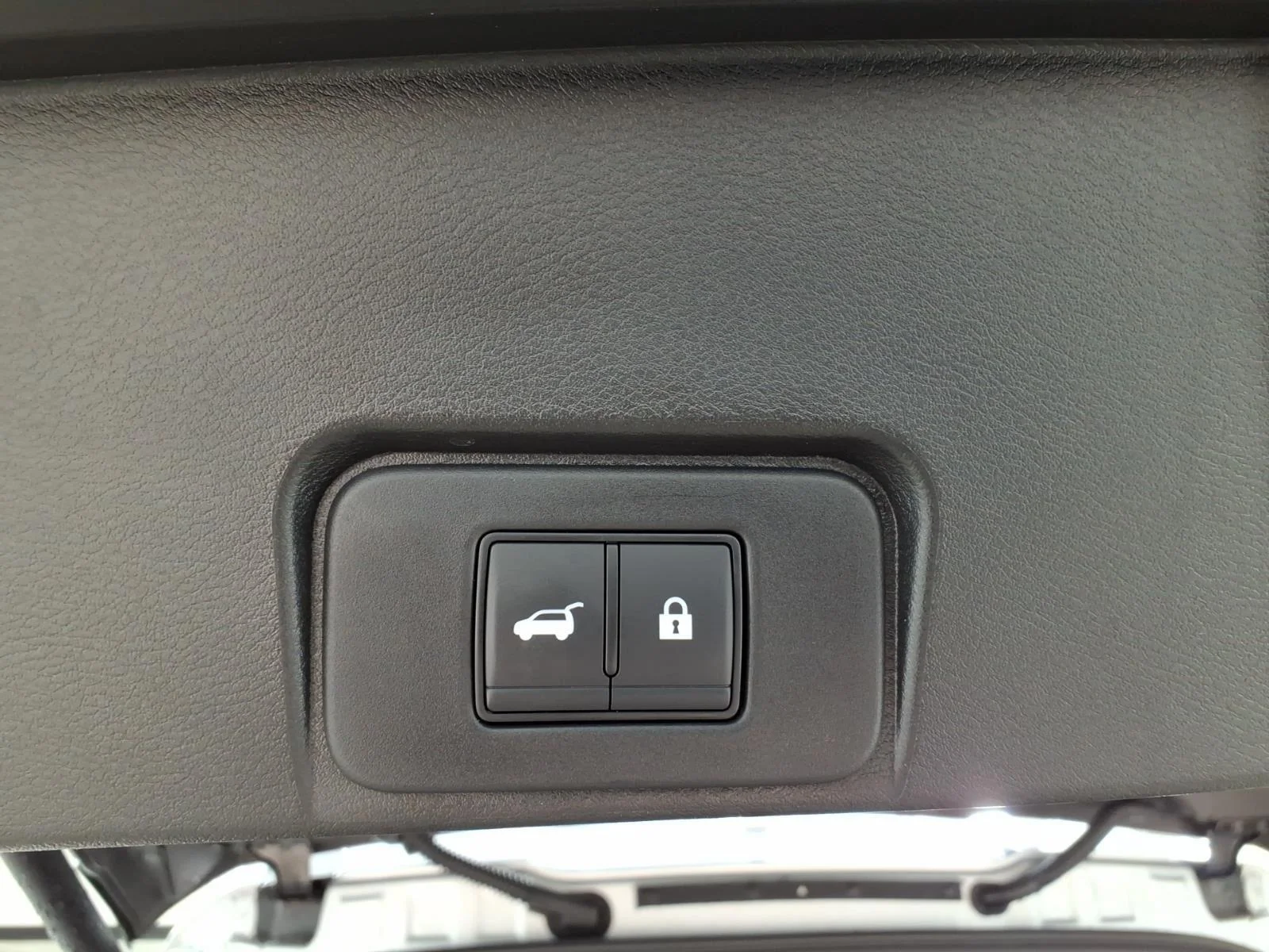 Used 2024 Brilliant Silver Metallic Nissan SV image 34