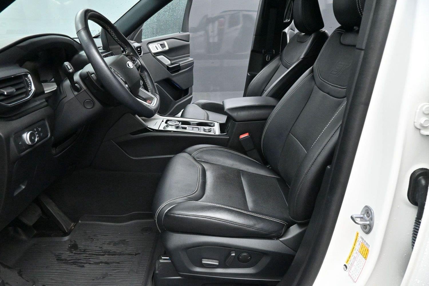 Used 2022 Star White Metallic Tri-Coat Ford ST image 16