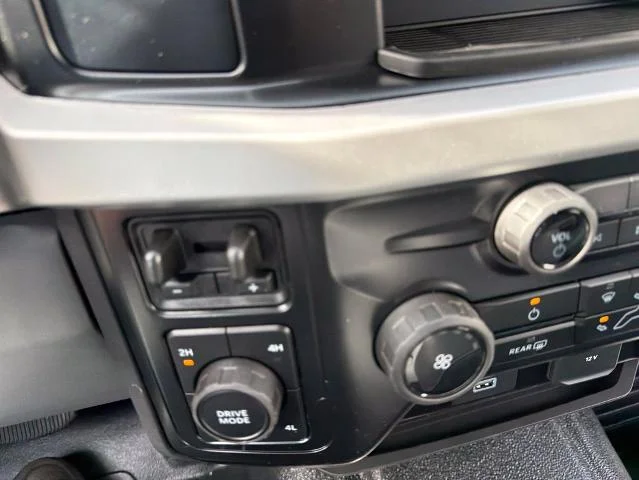 New 2026 Oxford White Ford F-550® XL image 39
