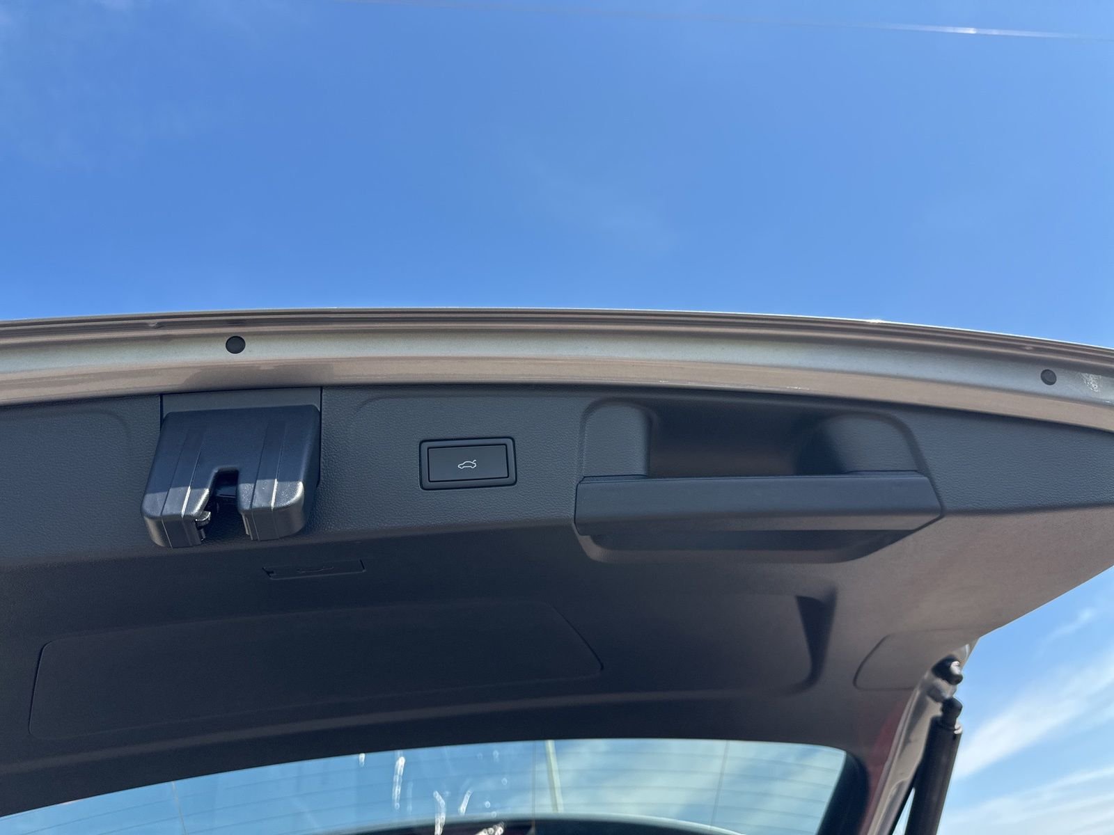 New 2026 Silver Volkswagen 2.0T SEL image 32