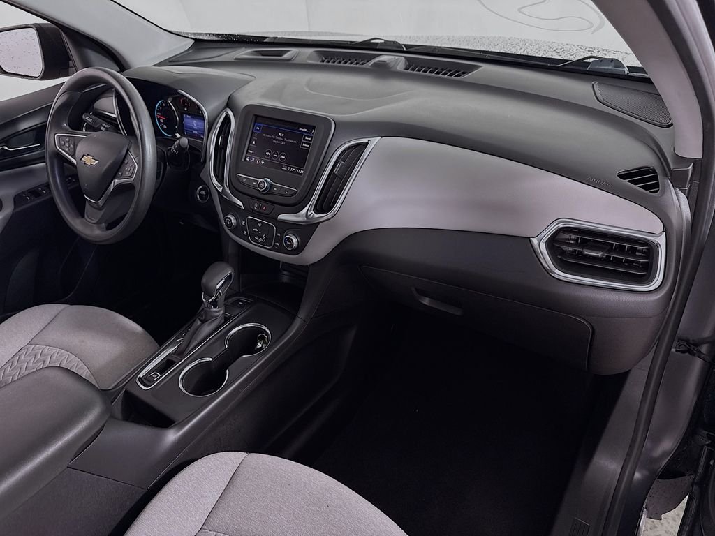 Used 2022 Gray Chevrolet LS image 27