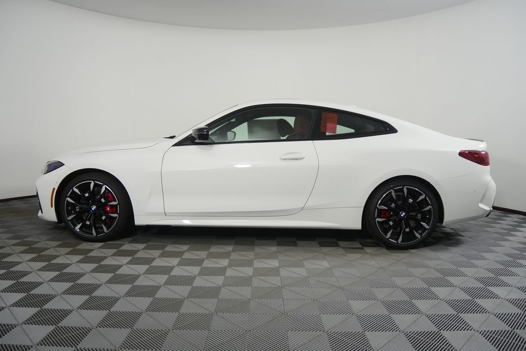 New 2027 Alpine White BMW M440i image 6