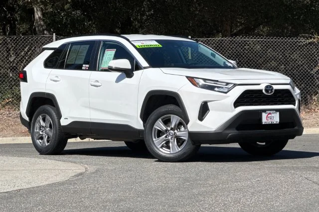 Certified Used 2025 White Toyota XLE image 2