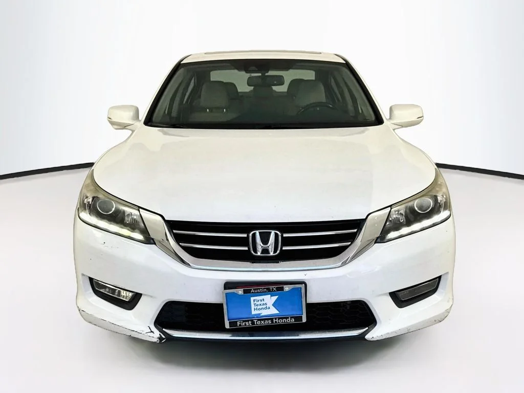 Used 2014 White Orchid Pearl Honda EX-L image 2