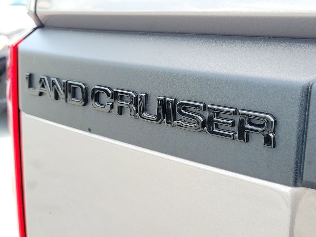 Used 2025 Gray Toyota 1958 image 9