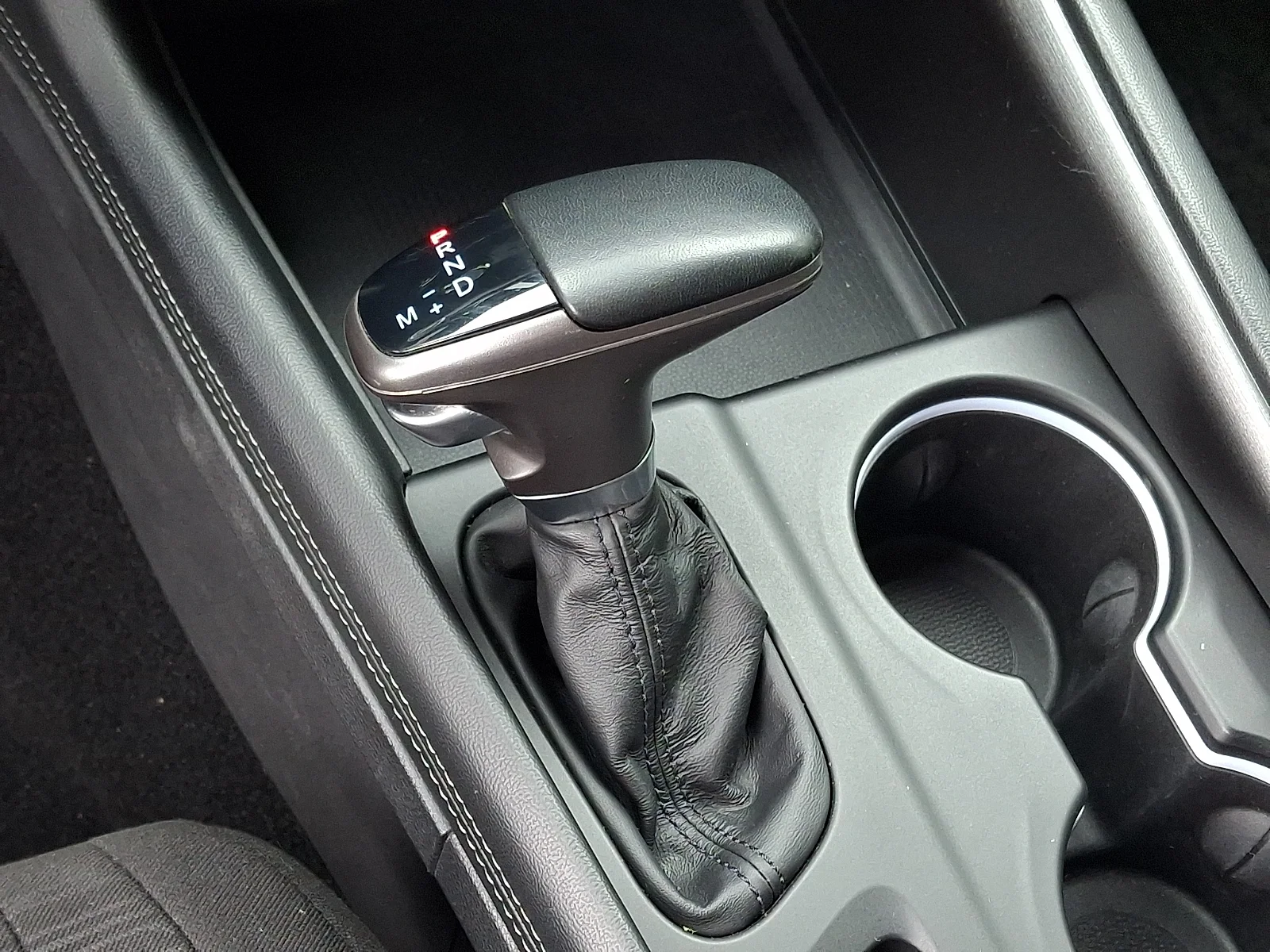 Used 2023 Red Dodge SXT image 15