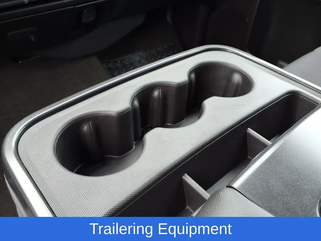 Used 2015 Silver Chevrolet LT image 10