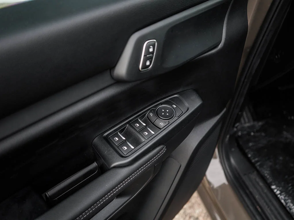 New 2026 Marsh Gray Ford XLT image 16