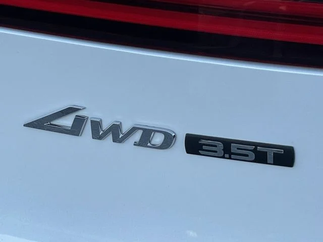 Used 2026 White Genesis 3.5T Sport Advanced image 17