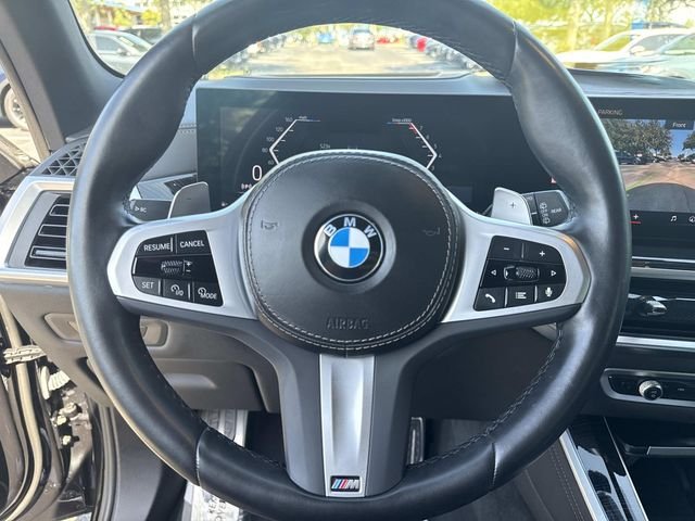 Used 2024 Black Sapphire Metallic BMW xDrive40i image 30
