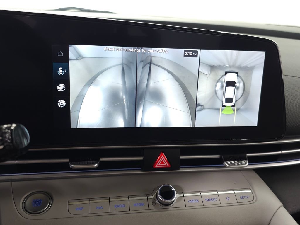2024 Hyundai Elantra Limited - Photo 30
