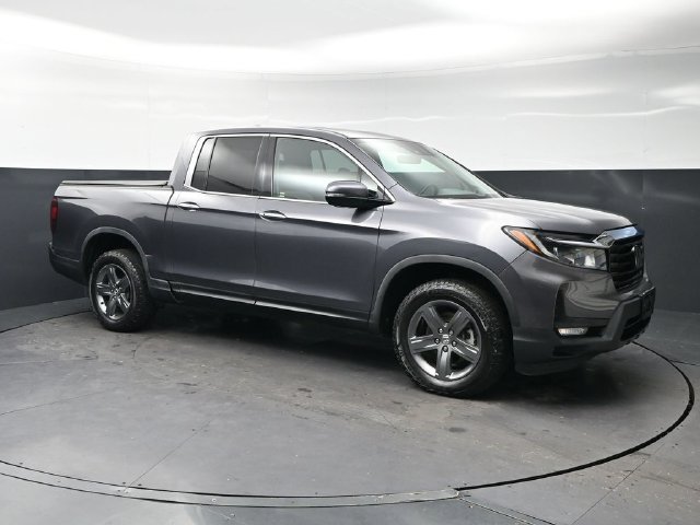 Certified Used 2023 Modern Steel Metallic Honda AWD RTL-E image 3