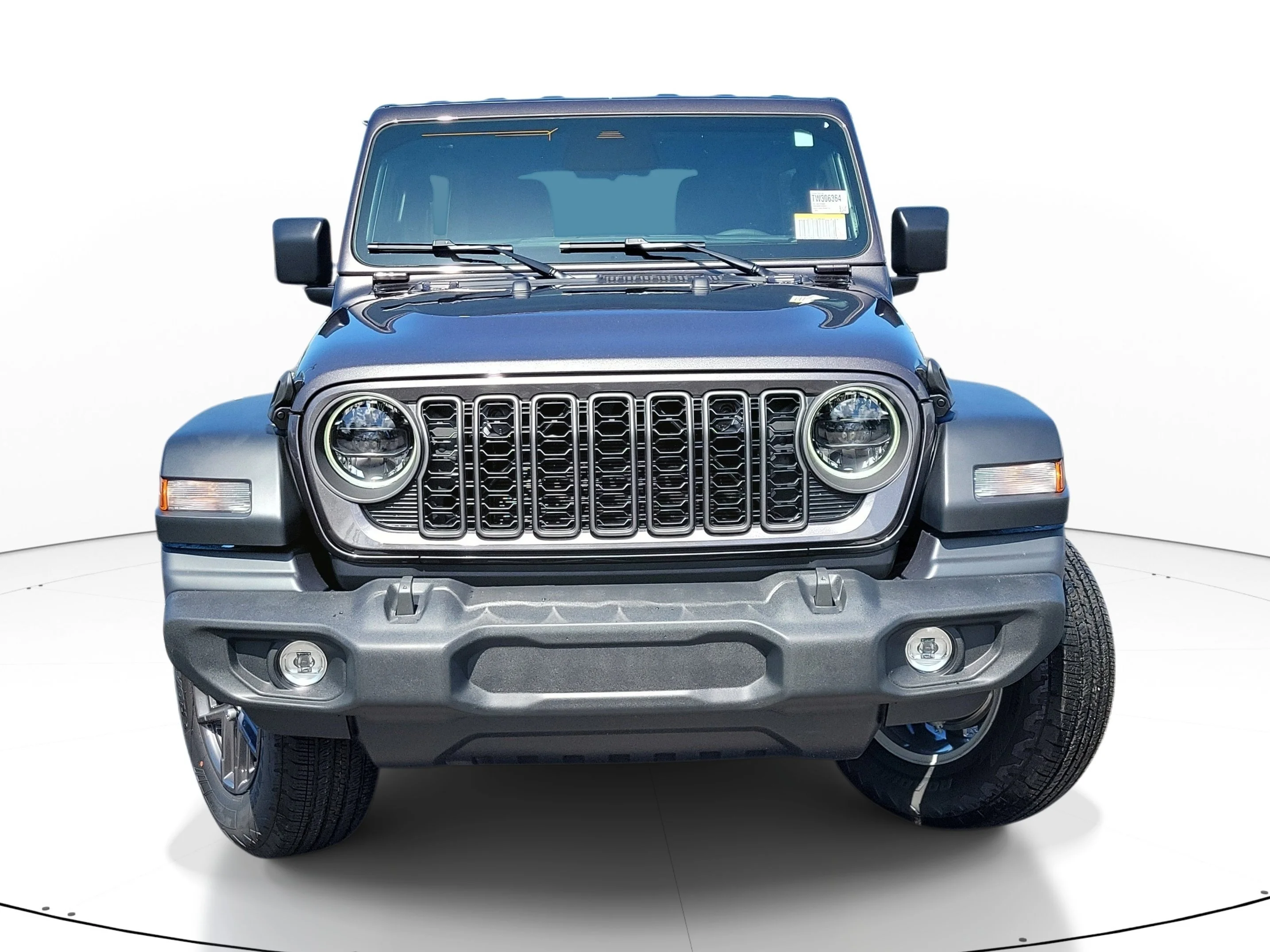 New 2026 Granite Crystal Metallic Clearcoat Jeep Sport S image 2