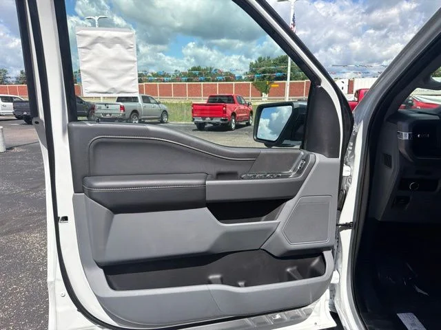New 2026 Oxford White Ford XLT image 34