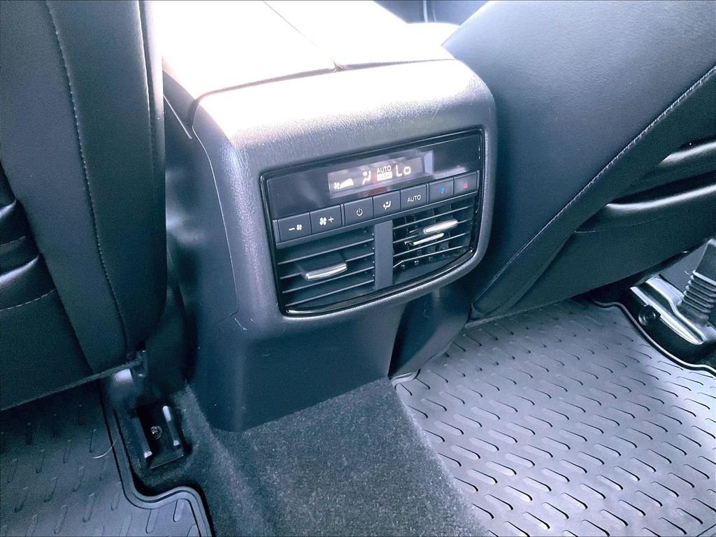 Used 2021 Black Mazda Touring image 27