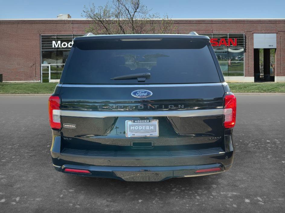 Used 2022 Black Metallic Ford XLT image 3