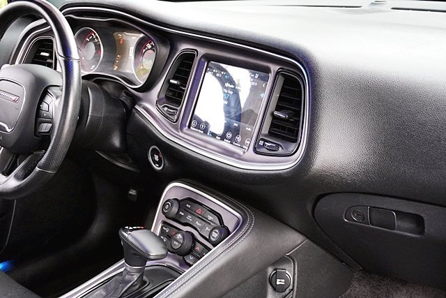 Used 2017 Gray Dodge 392 Hemi Scat Pack Shaker image 10