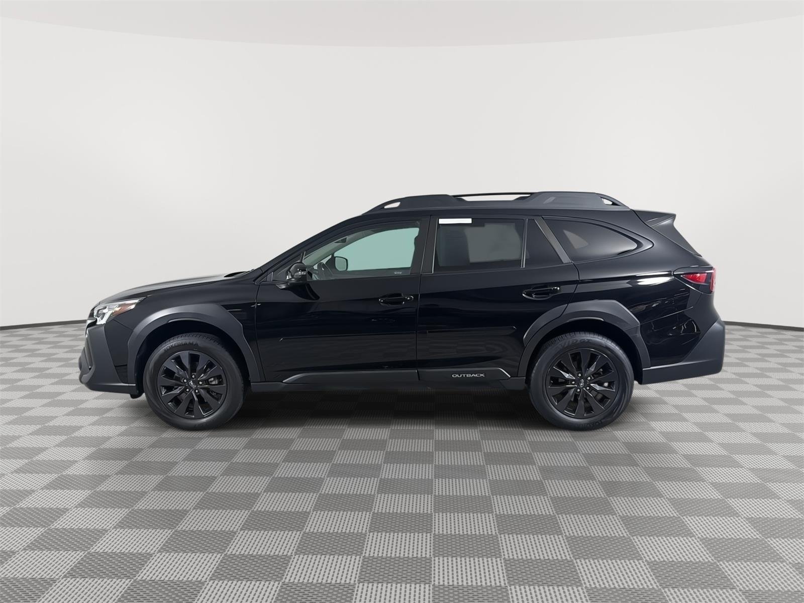 Used 2023 Crystal Black Silica Subaru Onyx Edition image 4