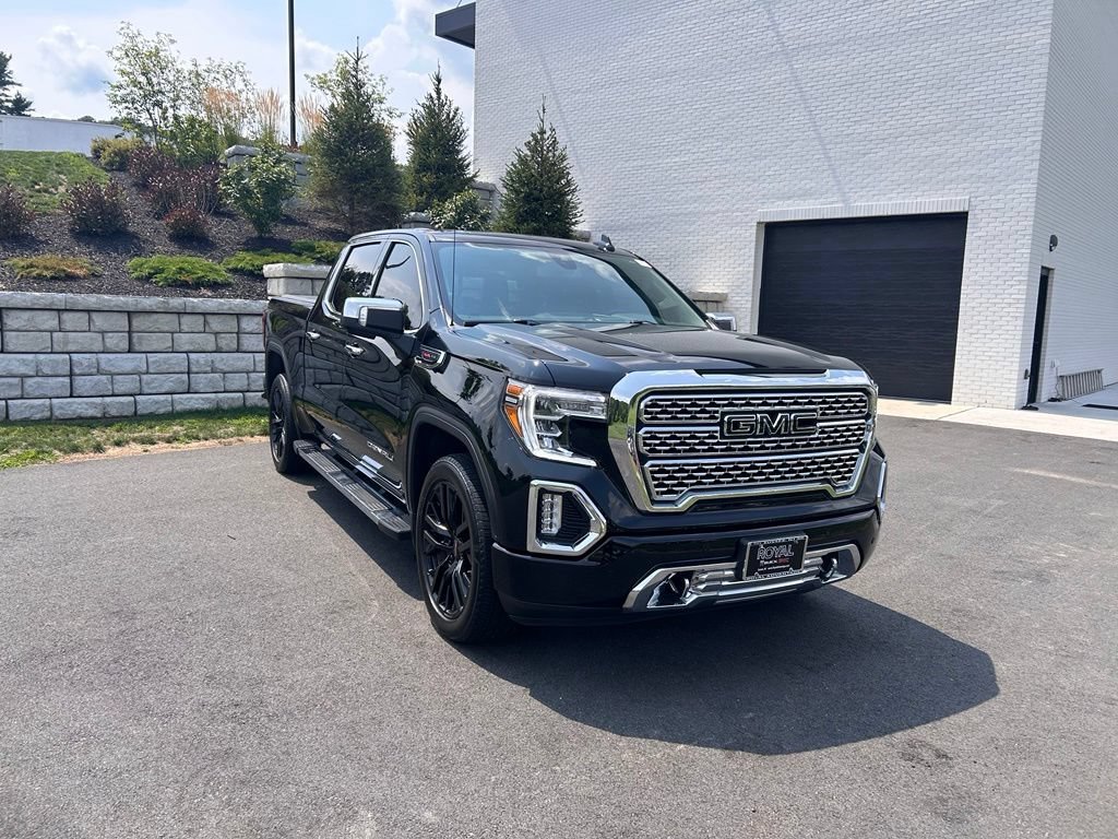 Used 2021 ONYX BLACK GMC Denali image 1