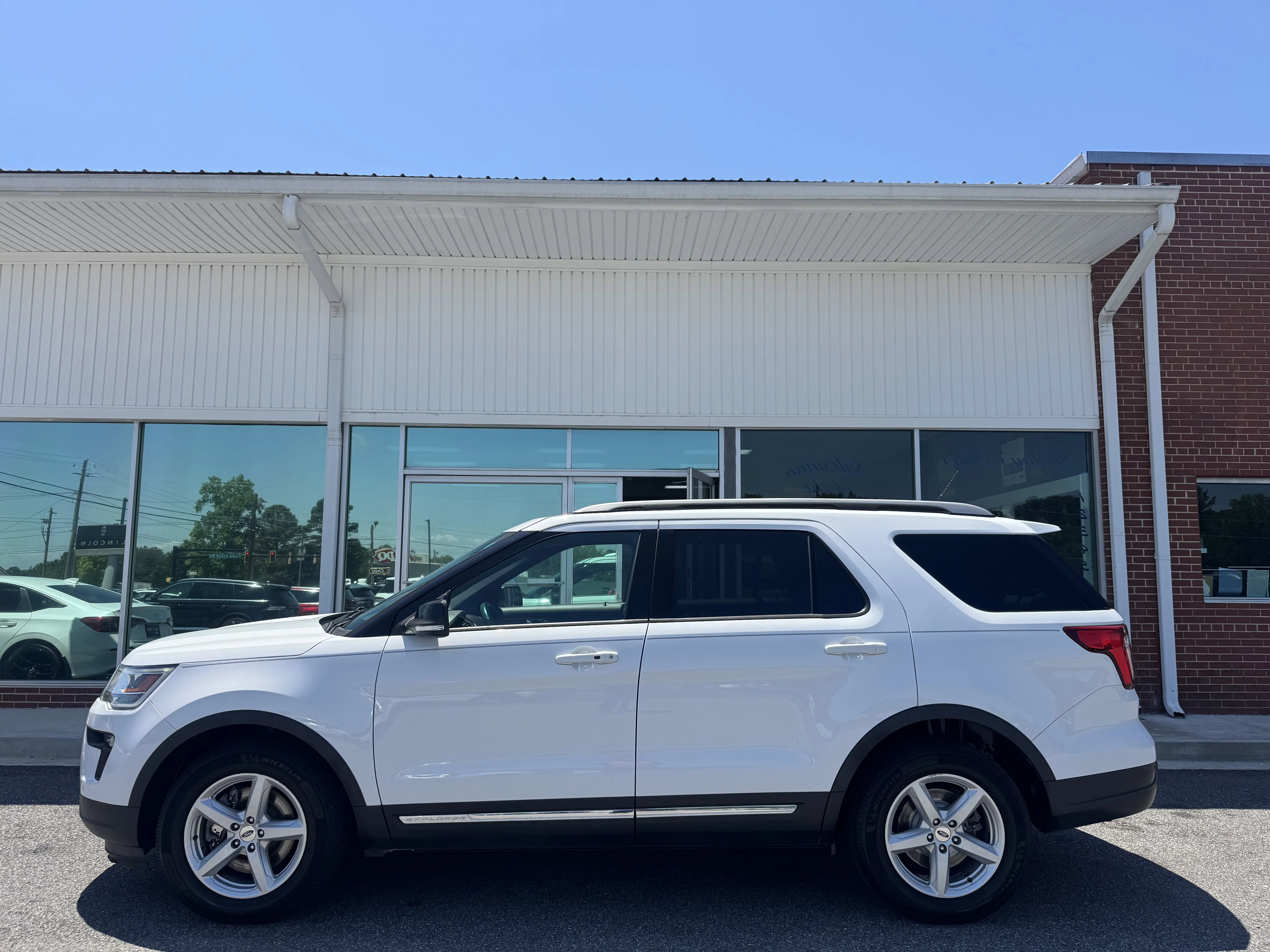 2018 Ford Explorer XLT FWD's photo