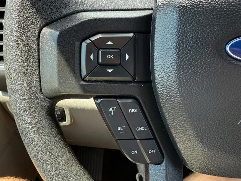 Used 2020 Blue Jeans Metallic Ford XLT image 18