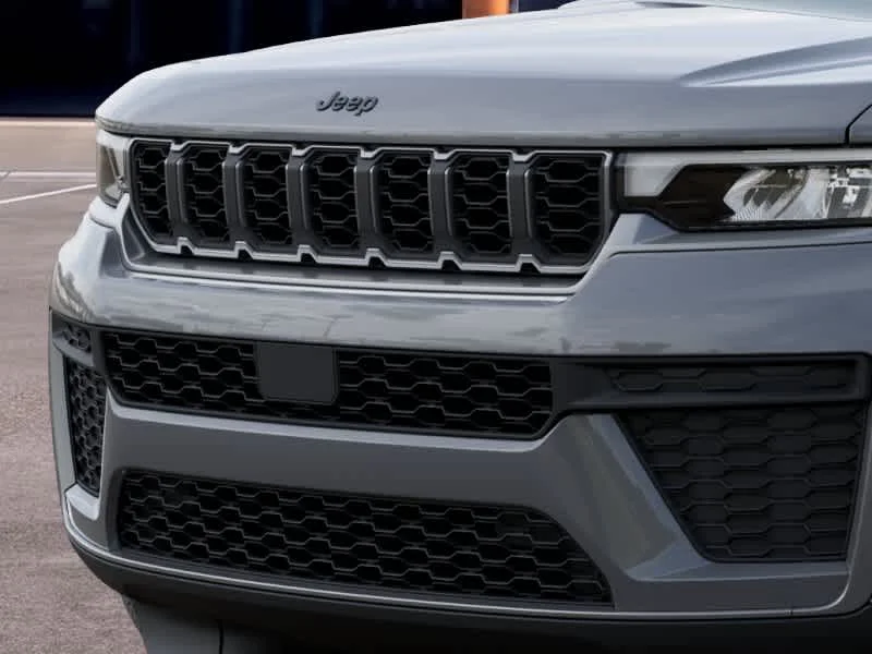 New 2027 Sting-Gray Clearcoat Jeep Laredo Altitude image 11