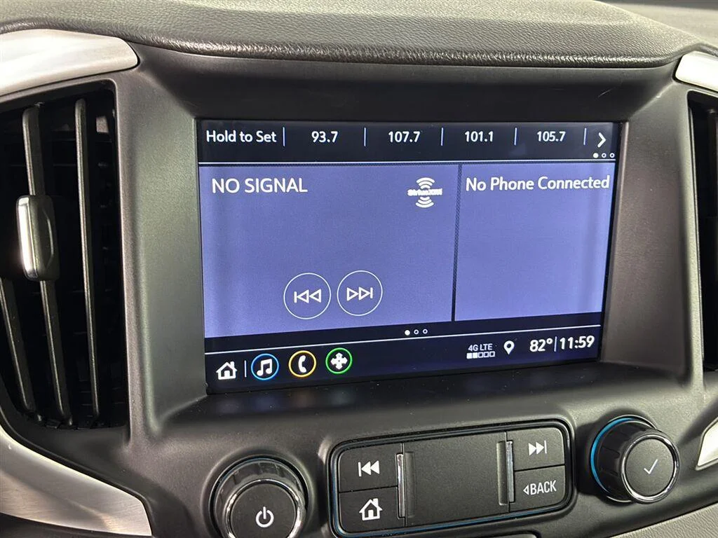 Used 2019 Quicksilver Metallic GMC SLT image 28