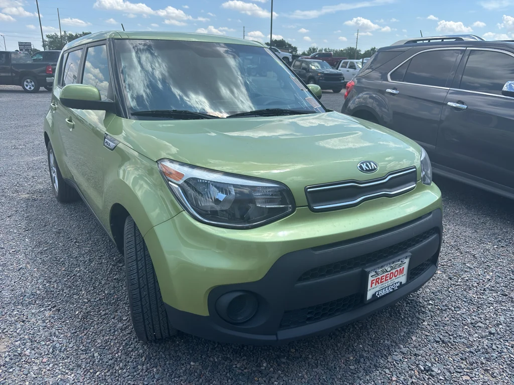 Used 2017 Kia Soul Base with VIN KNDJN2A29H7878949 for sale in Yuma, CO
