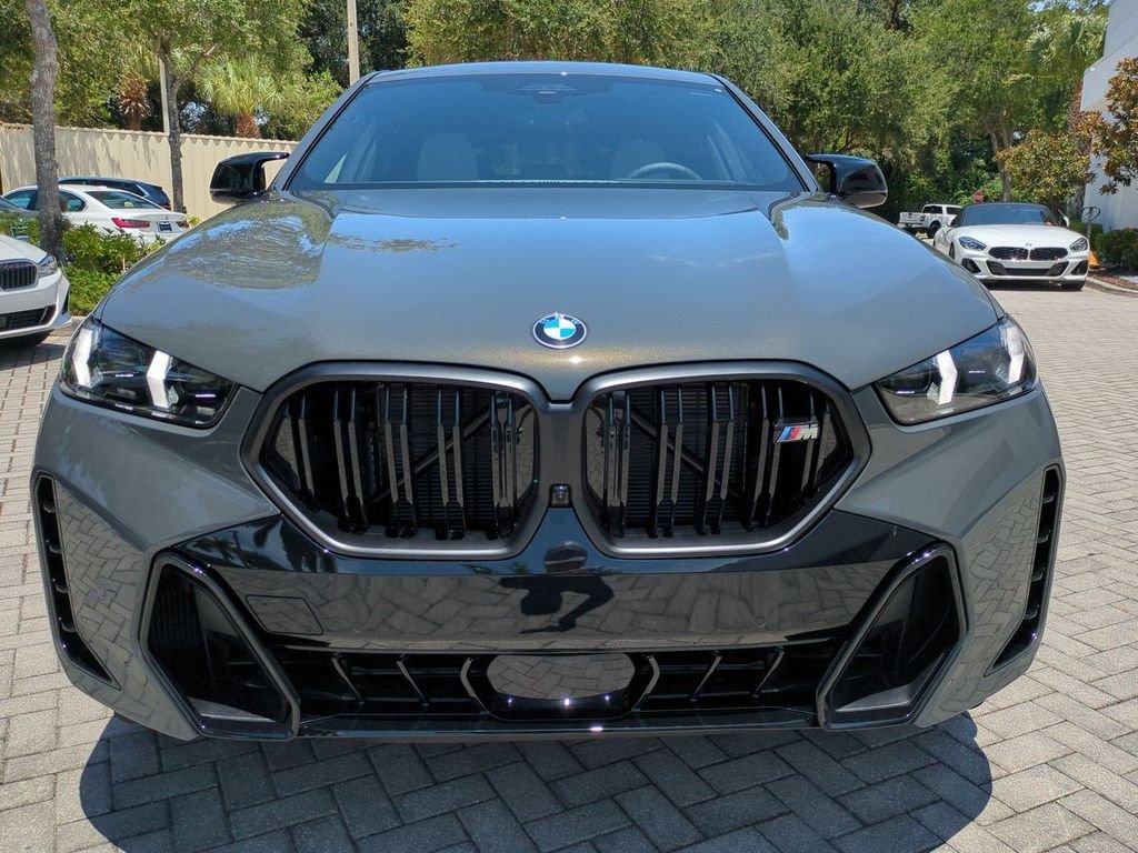 New 2027 Dravit Grey Metallic BMW M60i image 9