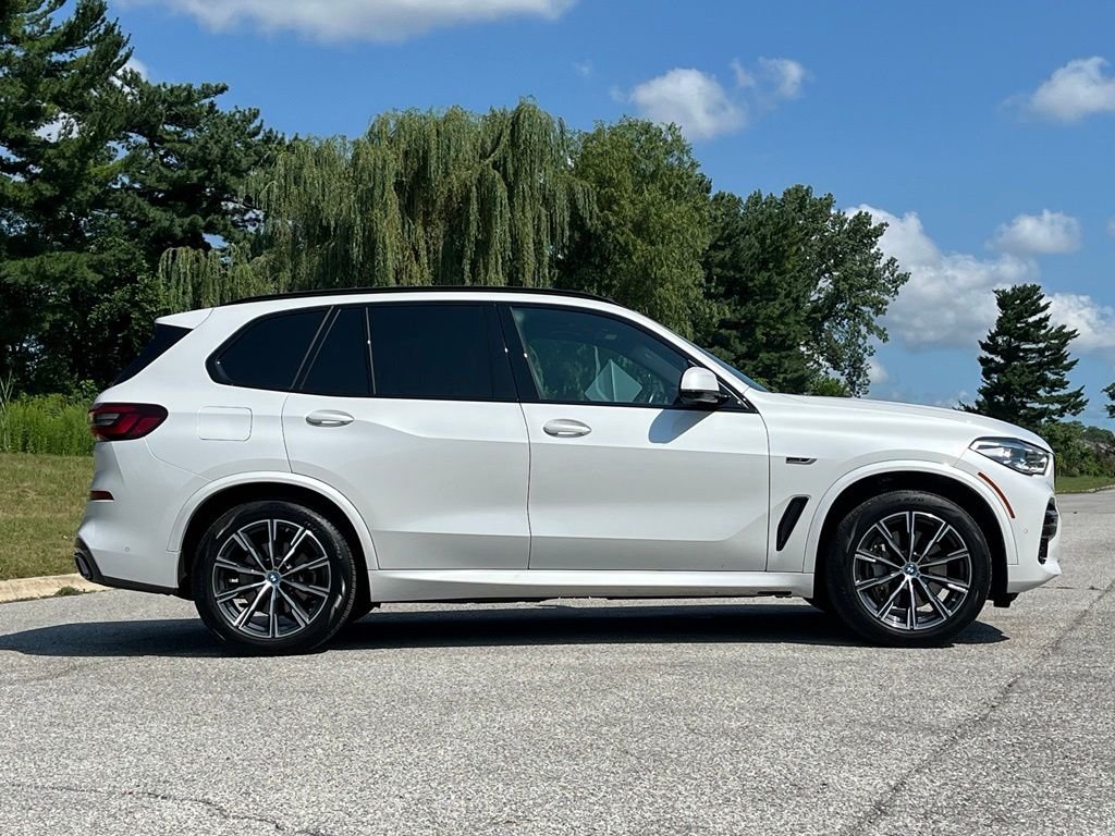 Certified Used 2023 Mineral White Metallic BMW xDrive45e image 8
