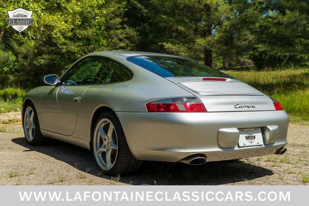 Used 2002 Silver Porsche Carrera image 103