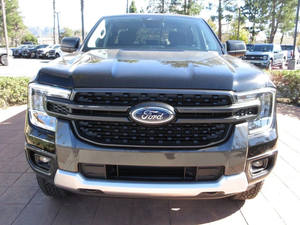 New 2025 Shadow Black Ford XLT image 7