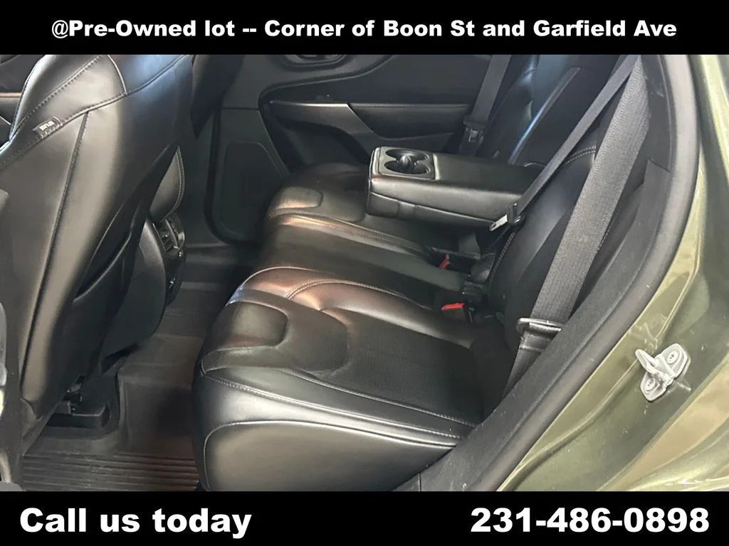 Used 2019 Green Jeep Limited image 27
