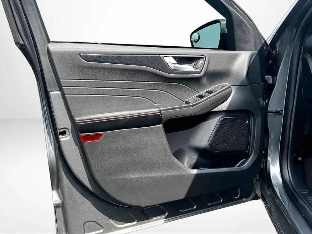 Used 2025 Gray Ford ST-Line Select image 22