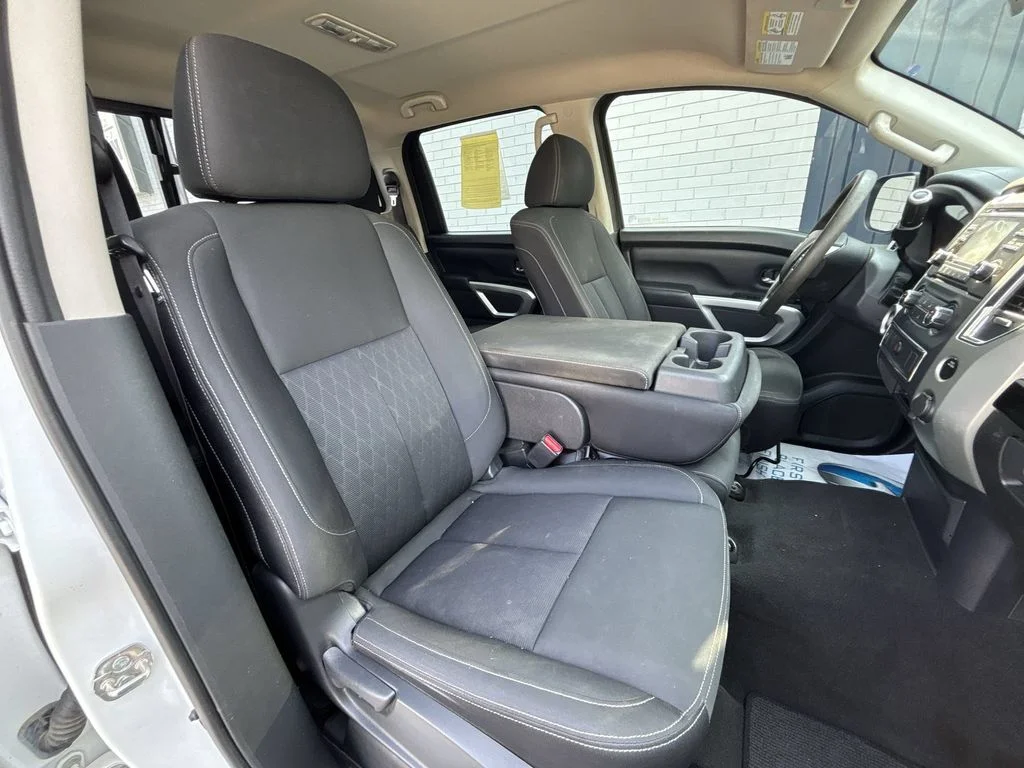 Used 2018 White Nissan SV image 25