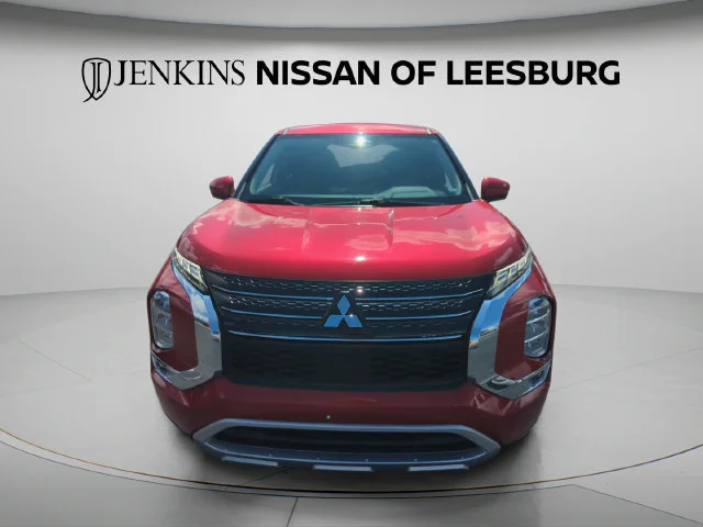 Used 2024  Mitsubishi SE image 15