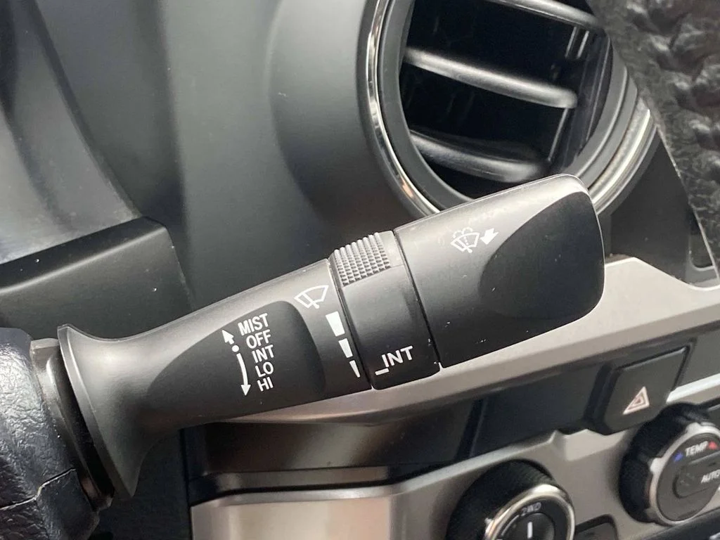 2022 Toyota Tacoma SR5 - Photo 32