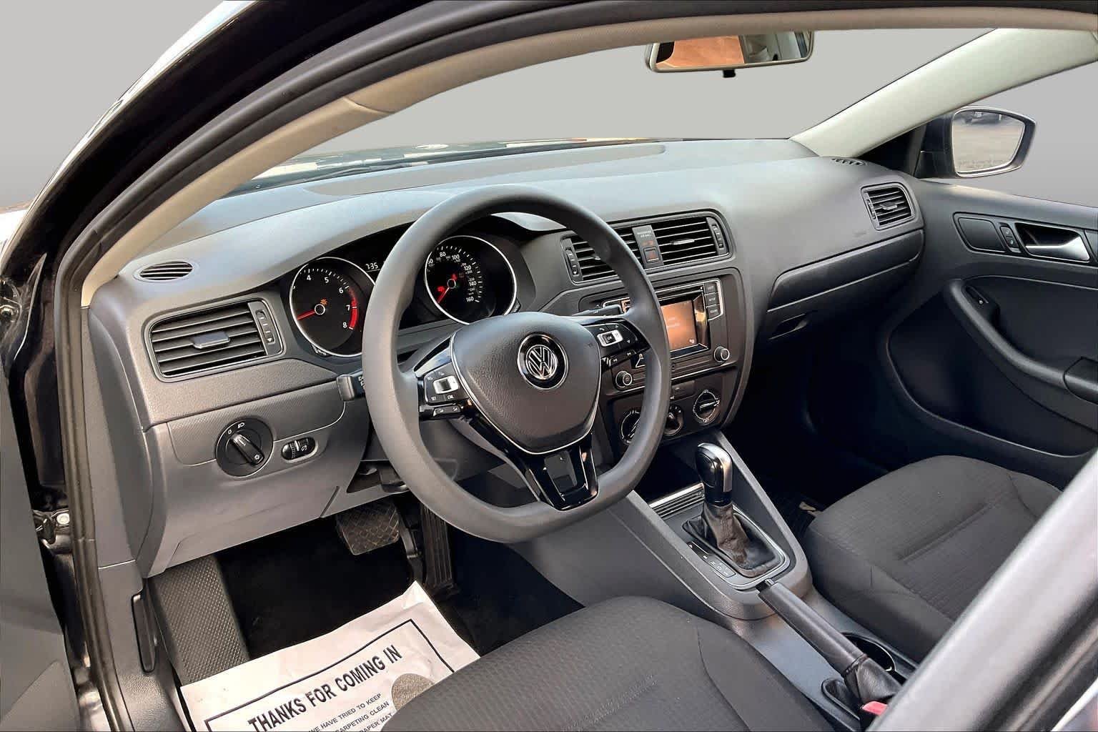 Used 2016 Pure White Volkswagen 1.4T S image 15