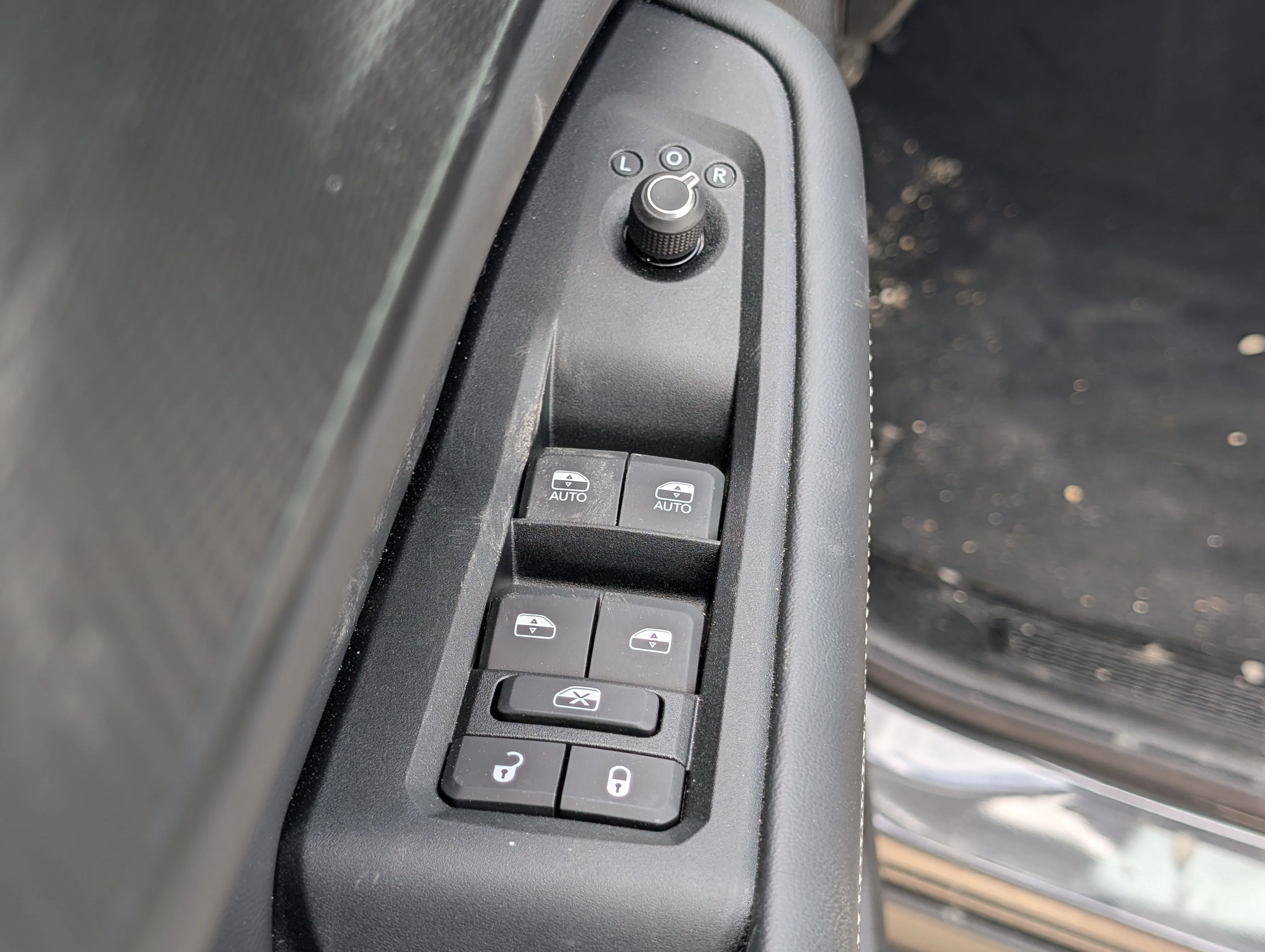 New 2025 Baltic Grey Metallic Jeep Altitude image 18