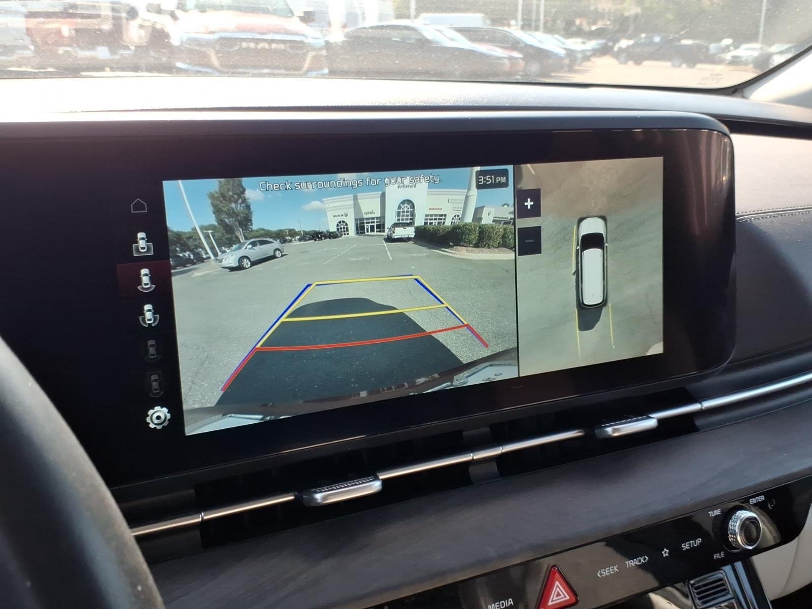 Used 2024 Flare Red Kia SX image 4