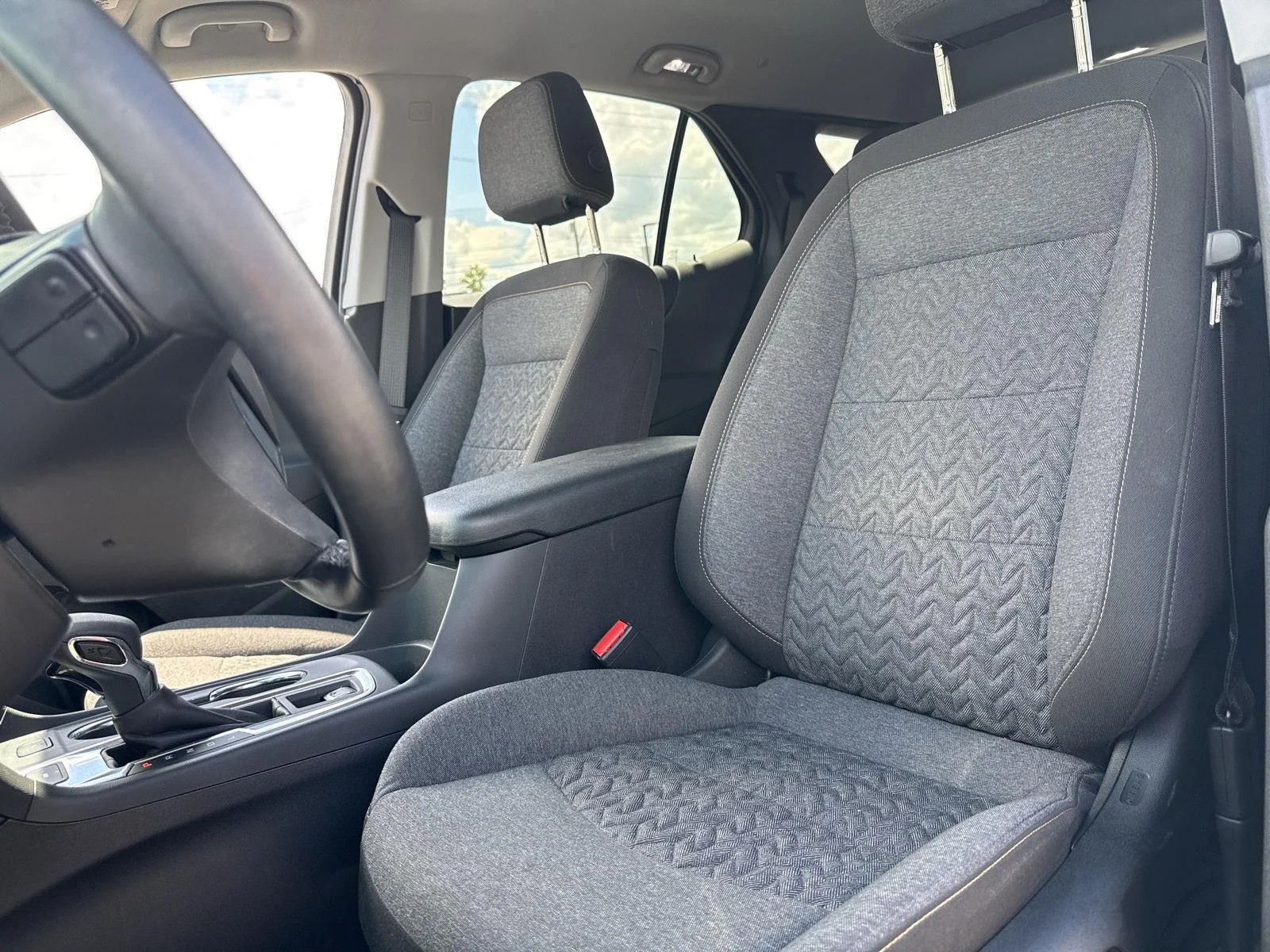 Used 2024 Summit White Chevrolet LT image 7